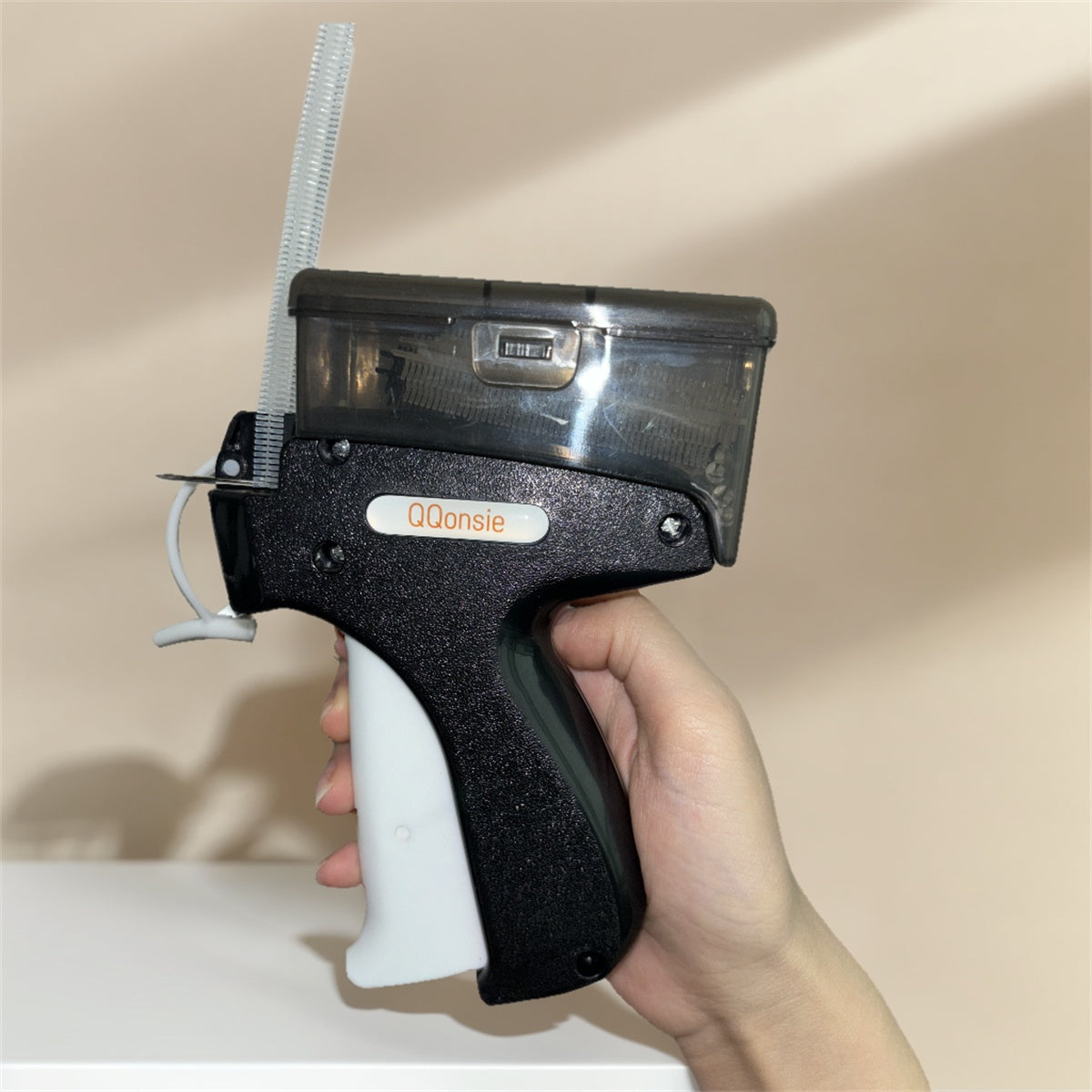 Renvoda™ Quick Clothing Fixer – Tag Attacher Gun